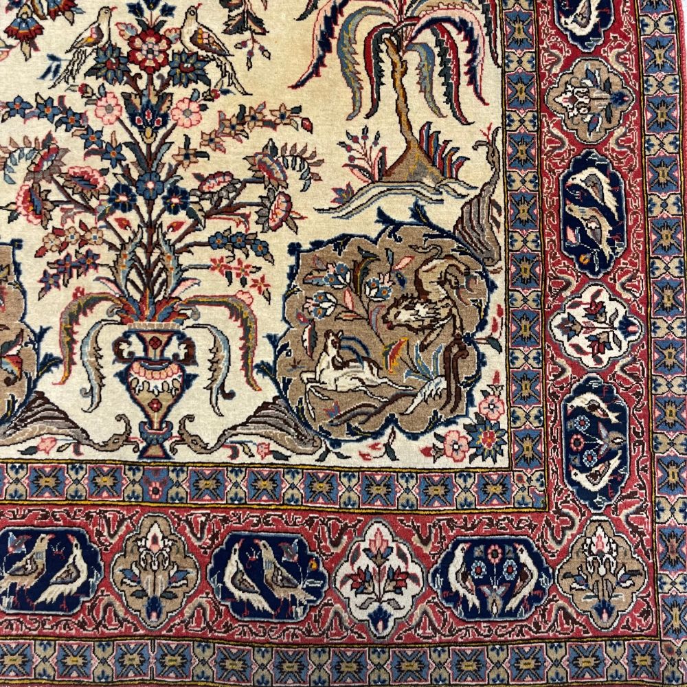 Persian Rugs - Qum 4'2" x 7'3" - Border - Vintage Rugs 