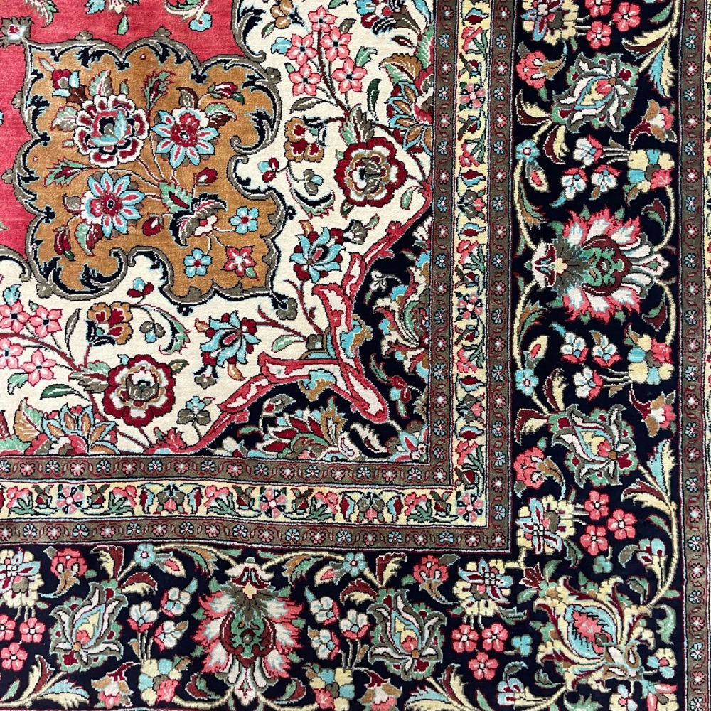 Persian Rug Silk Qum 7' x 10'